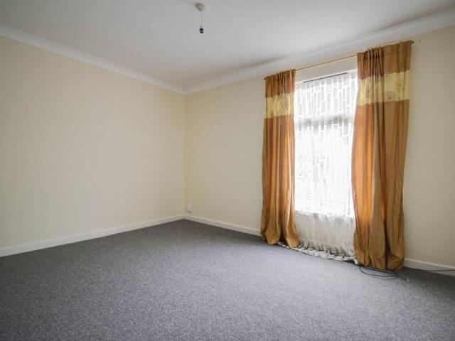 House for rent in Churchward, Rodbourne