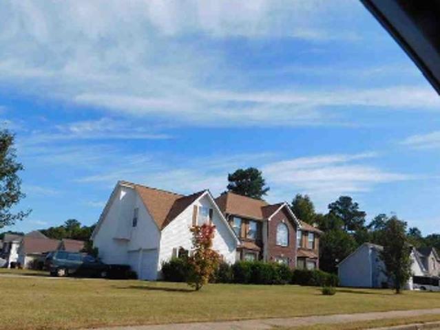 House for sale in West Hampton, Hampton