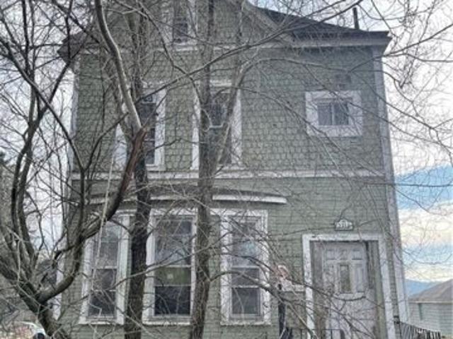 House for sale in Mckeesport