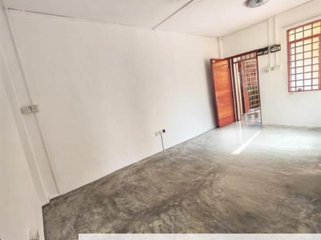 Flat for sale in Wellesley, Penang