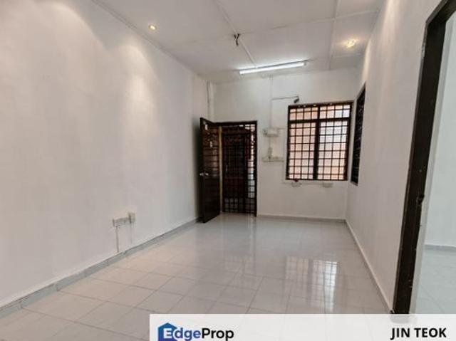 Flat for sale in Wellesley, Penang