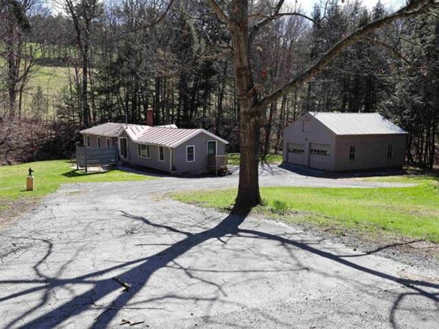 House for sale in Plantsville, Vermont