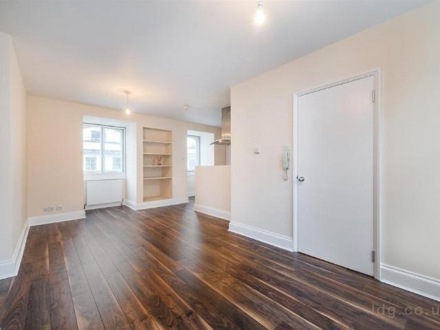 House for rent in St. James's, Mayfair