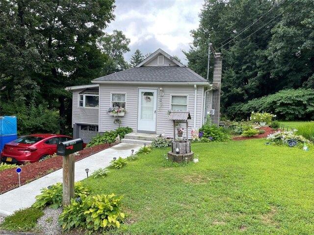 House for sale in Brewster