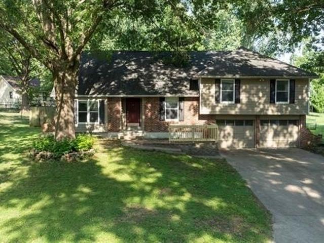 House for sale in Sedalia