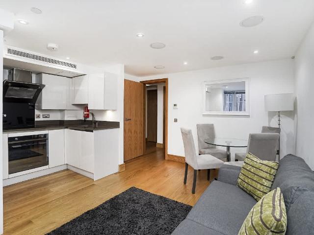 Apartment for rent in Marylebone, Greater London