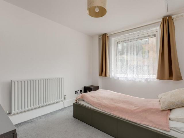 Apartment for rent in Norbiton, Greater London