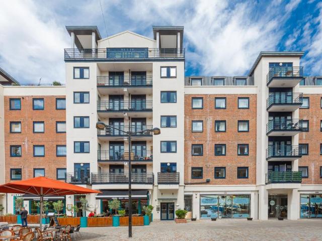 Apartment for rent in Norbiton, Greater London