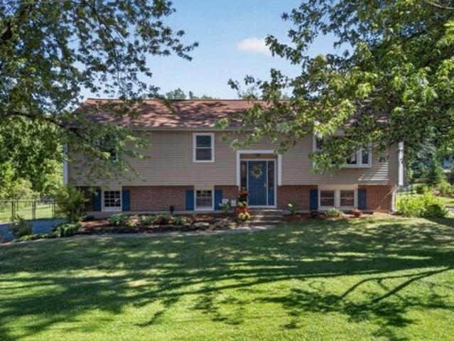 House for sale in Chelmsford, Massachusetts