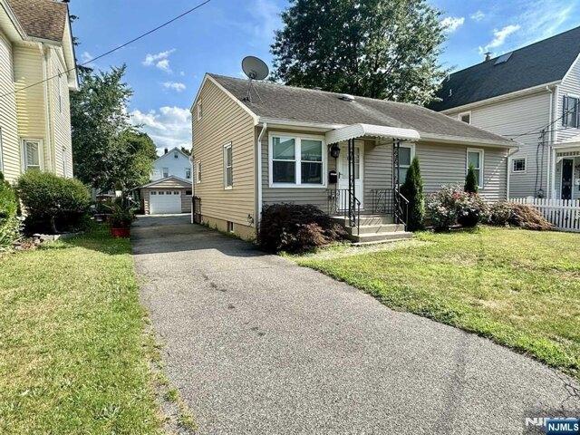 House for sale in Mahwah, New Jersey