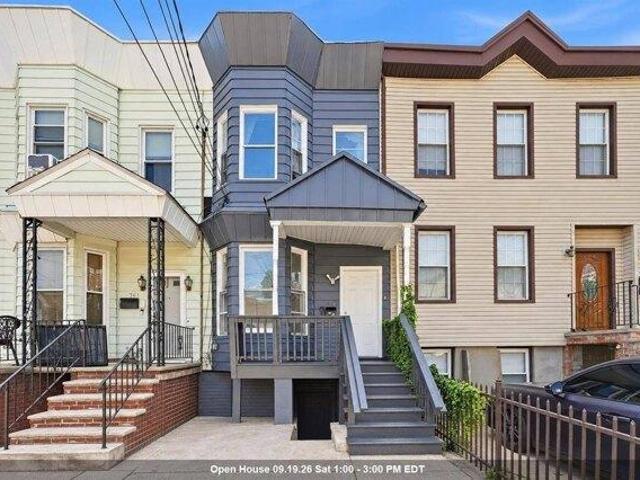 House for sale in Hudson, New Jersey