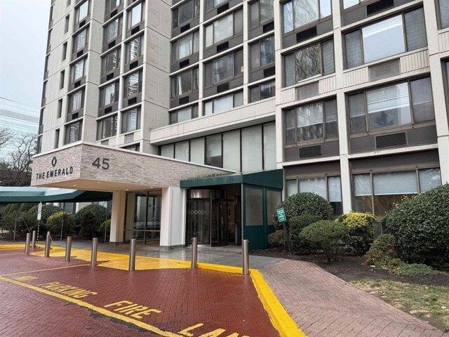 Condo for sale in Hudson, New Jersey