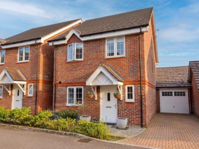 House for rent in Brookwood, Woking