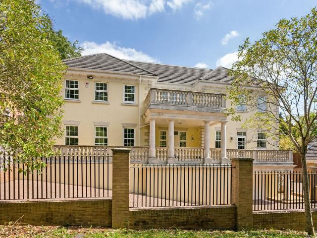 House for rent in Sunningdale