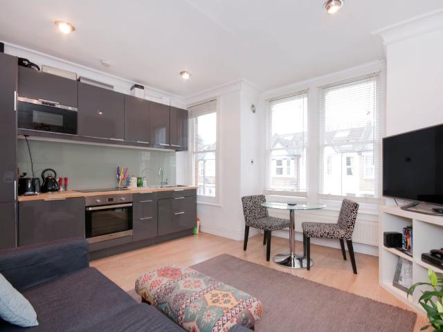 Apartment for rent in London Borough of Ealing, Greater London