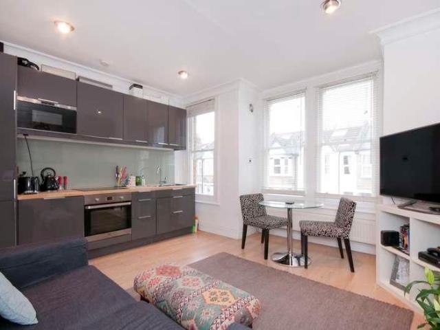 Apartment for rent in London Borough of Ealing, Greater London