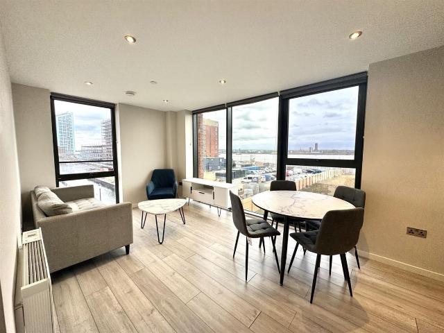 Apartment for rent in Calderstones
