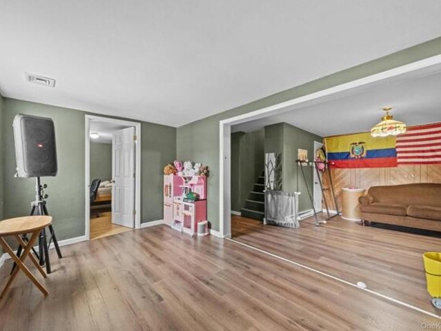 House for sale in Florida, New York