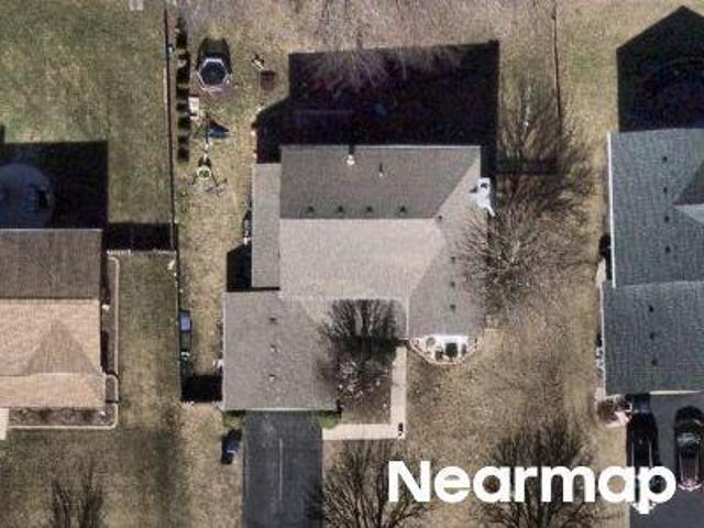 House for sale in Mchenry, Illinois