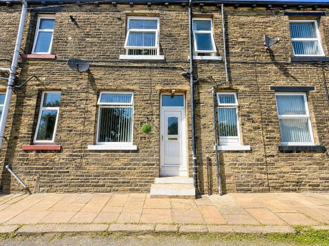 House for rent in Queensbury, West Yorkshire