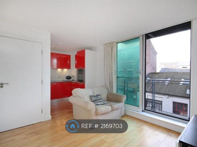 Studio for rent in Cultural Industries Quarter, Sheffield