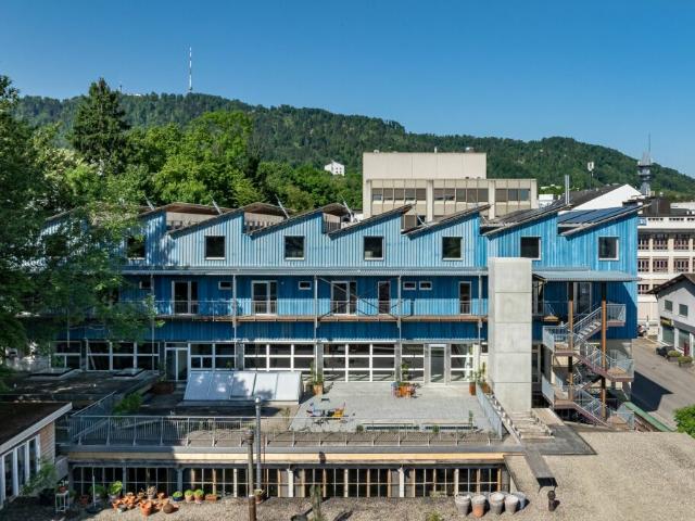 Immobilie mieten in Einigen, Zürich