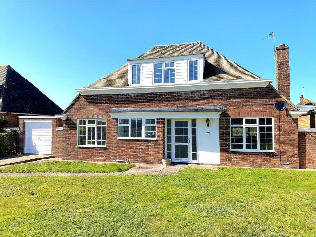 House for rent in Cooden, Heathlands