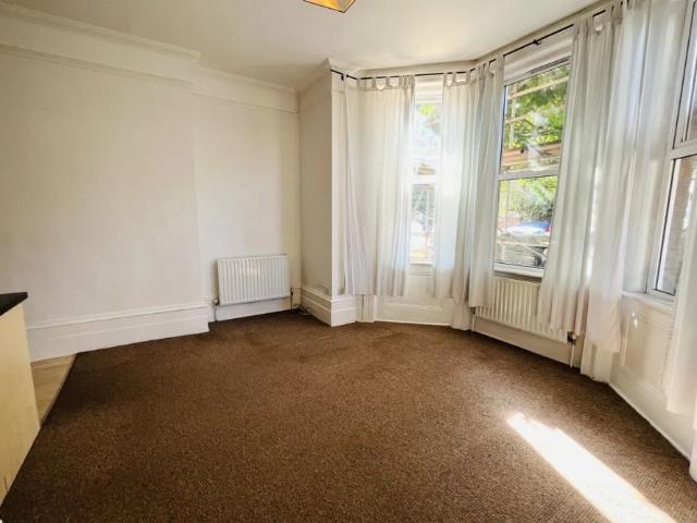 Apartment for rent in Eastbourne, East Sussex