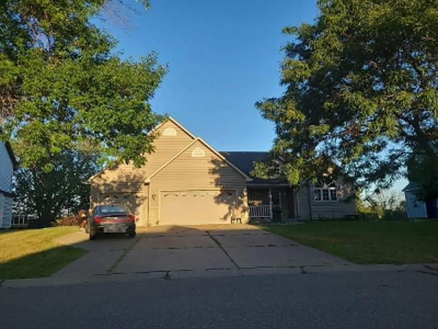 House for sale in Cottage Grove, Minnesota