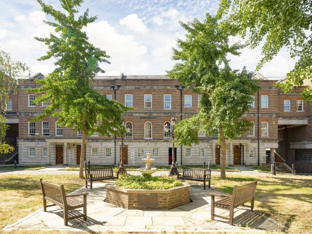 Apartment for rent in St. George in the East, Wapping