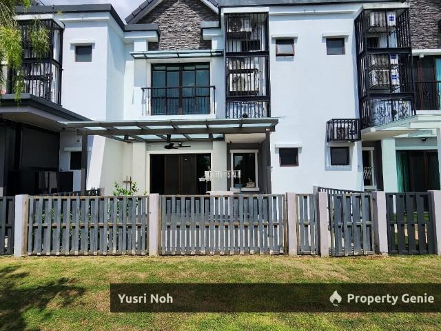 Terraced House for sale in Tanjong Sepat, Selangor
