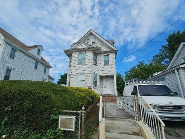 Condo for sale in Arverne, New York
