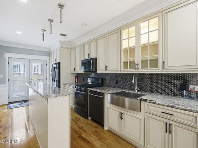 House for sale in Hudson, New Jersey
