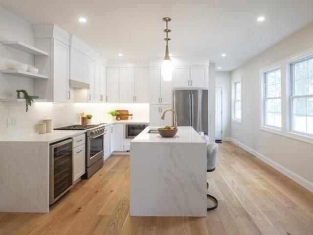 Condo for sale in Auburndale, Massachusetts