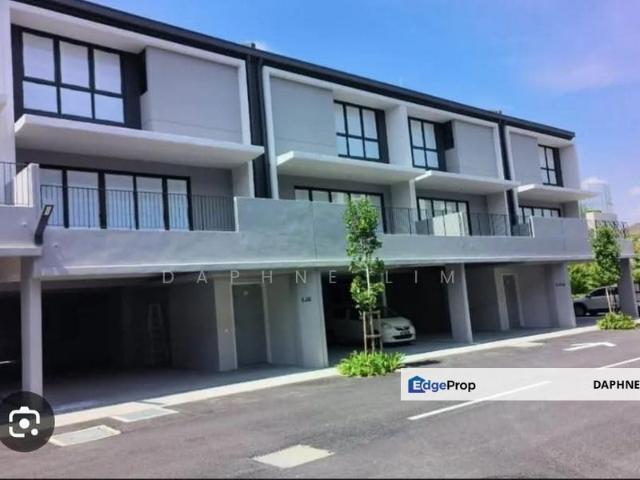 House for sale in Taman Bukit Serdang Seksyen 11, Majlis Bandaraya Subang Jaya