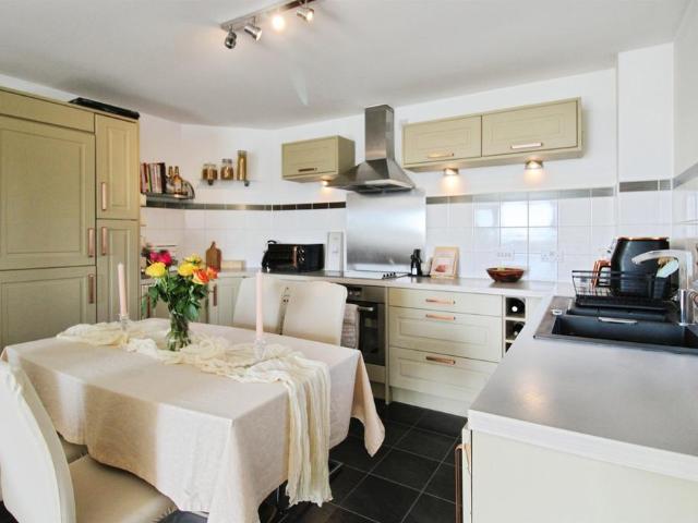 Apartment for rent in Leckwith, Cardiff