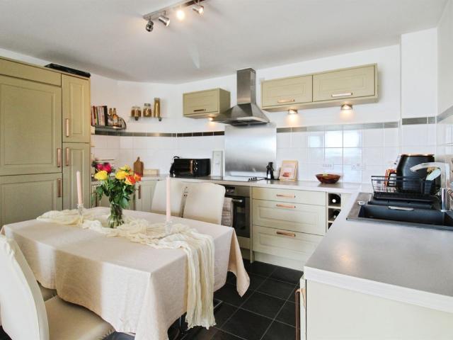 Apartment for rent in Leckwith, Cardiff