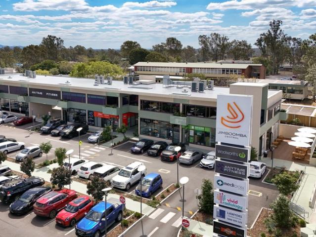 Retail for rent in Toombul, Queensland