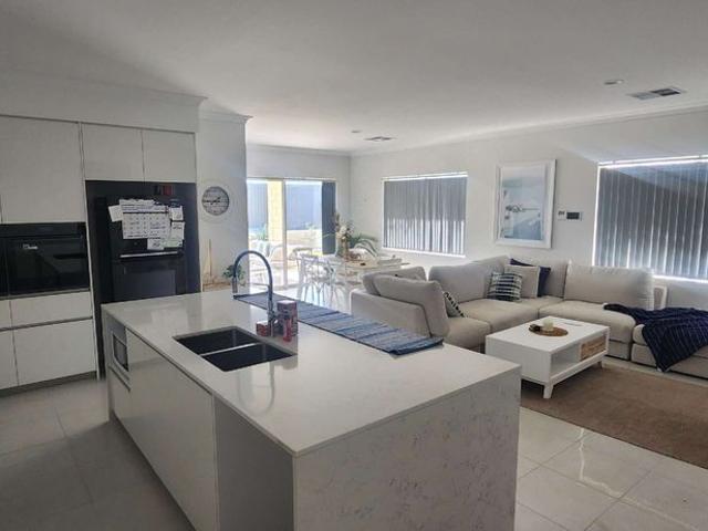Room for rent in Jindalee, Western Australia