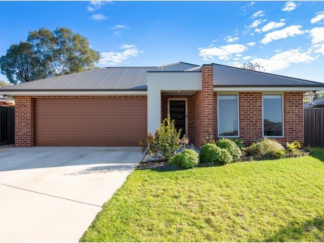 House for sale in Jindera, New South Wales