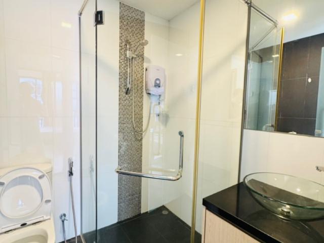 Apartment for rent in Siglap, 16 Upper East Coast