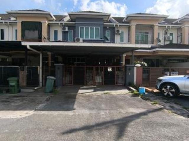 Terraced House for sale in Kuching