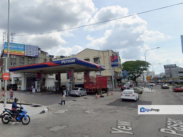 Shop for rent in Country Heights Damansara, Kuala Lumpur