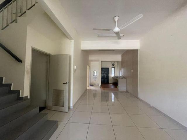 Terraced House for rent in Pekan Nanas, Johor