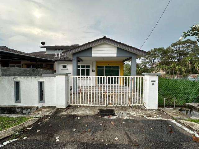 Residential House for sale in Kluang, Johor
