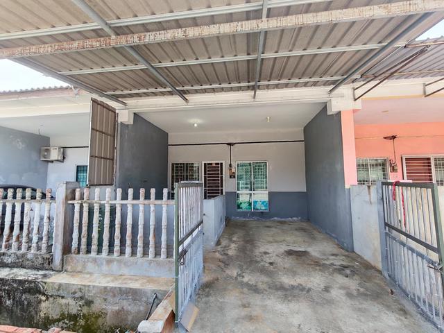 Terraced House for sale in Kuching, Bahagian Kuching