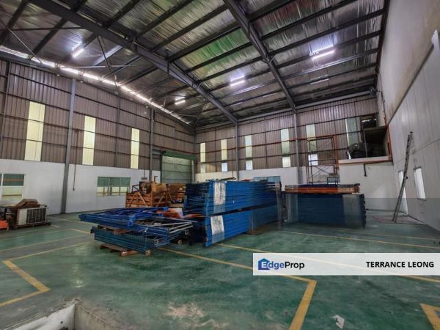 Warehouse for rent in Saujana, Selangor