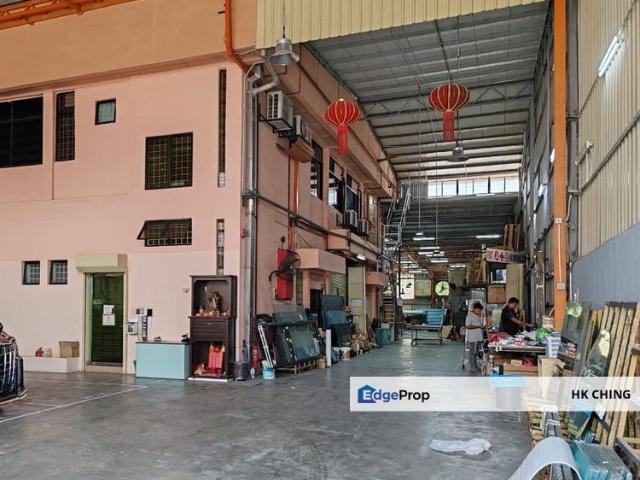 Warehouse for rent in Saujana, Selangor