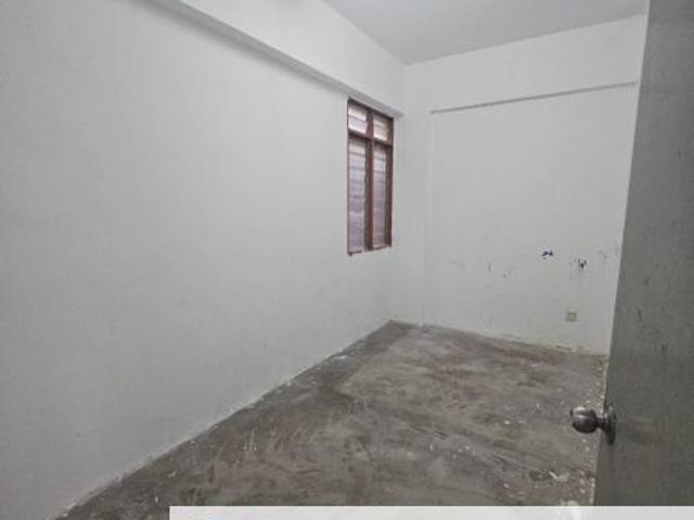 Flat for sale in Petaling, Subang Jaya