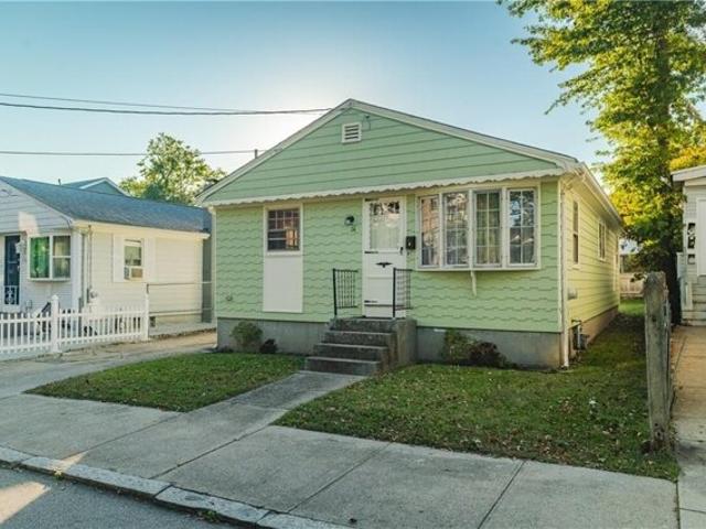 House for sale in Providence, Providence County